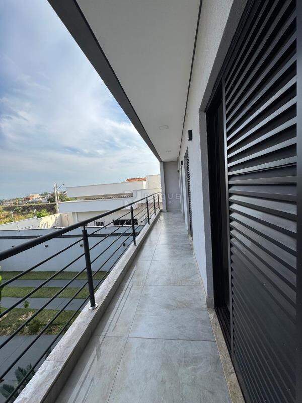 Casa Residencial à venda no bairro Residencial Colinas do Engenho I: Sacada