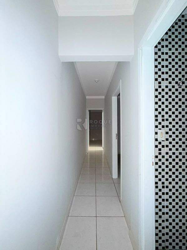 Casa Residencial para aluguel no bairro Jardim das Paineiras: Corredor