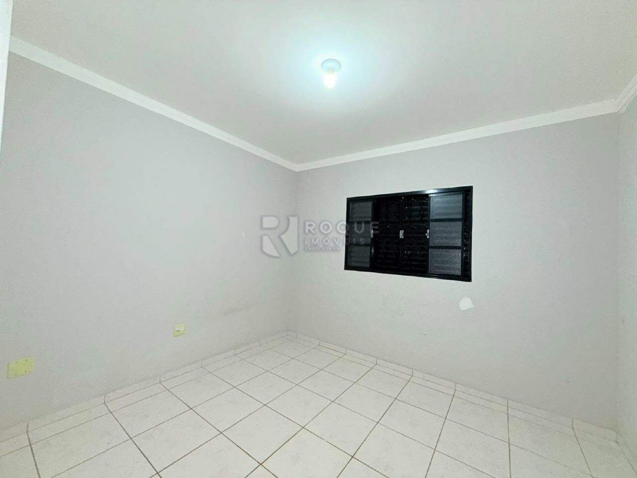 Casa Residencial para aluguel no bairro Jardim das Paineiras: Dormitório 01