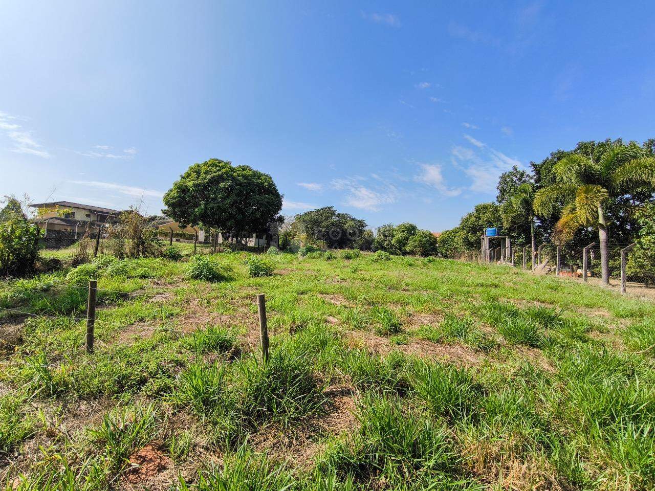 Terreno em condomínio à venda no bairro Chacara: 