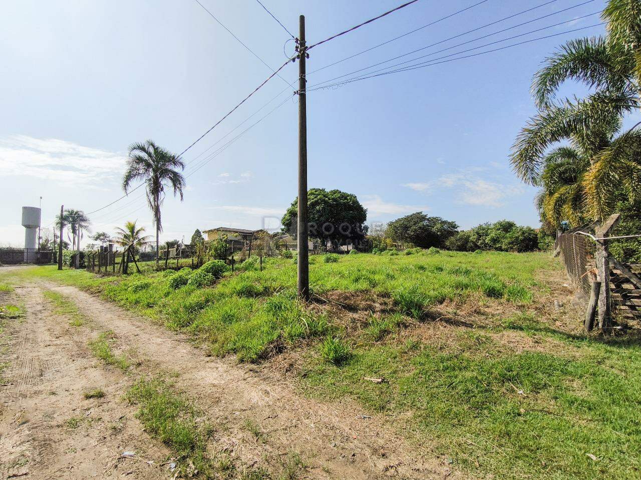 Terreno em condomínio à venda no bairro Chacara: 