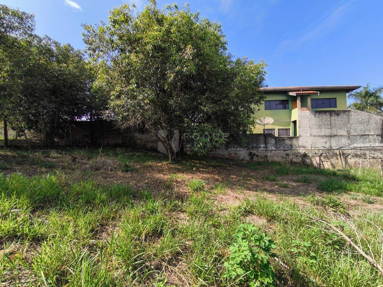 Terreno em condomínio à venda no bairro Chacara: 