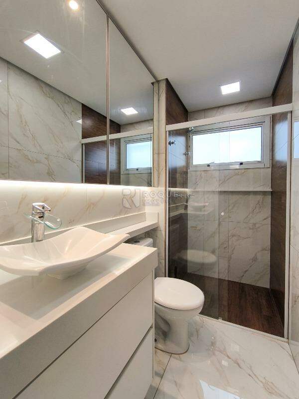Apartamento à venda no bairro Graminha: WC SUÍTE