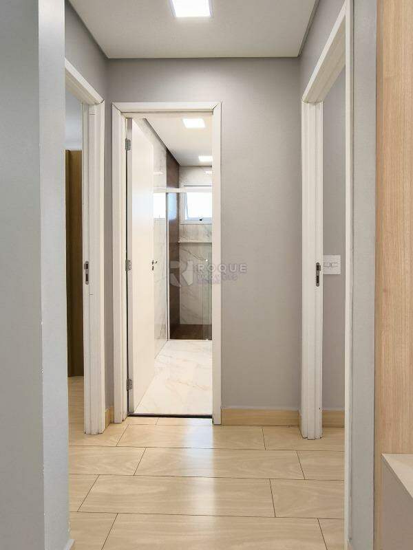 Apartamento à venda no bairro Graminha: CORREDOR INTERNO