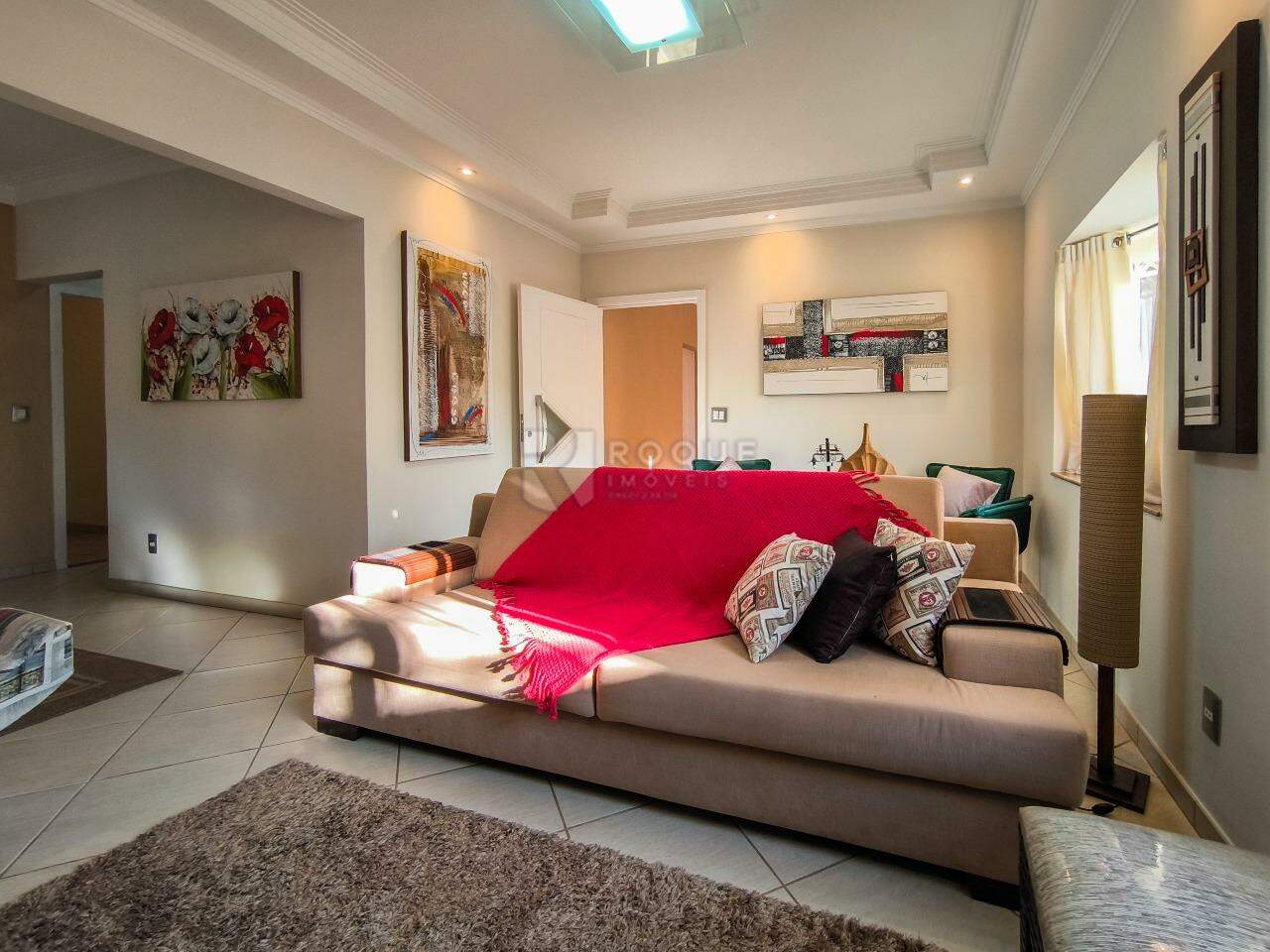 Casa em condomínio à venda no bairro Parque Egisto Ragazzo: SALA DE ESTAR