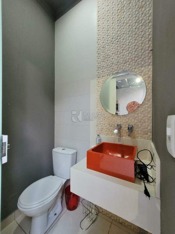 Casa Residencial à venda no bairro Jardim Campo Verde I: Lavabo