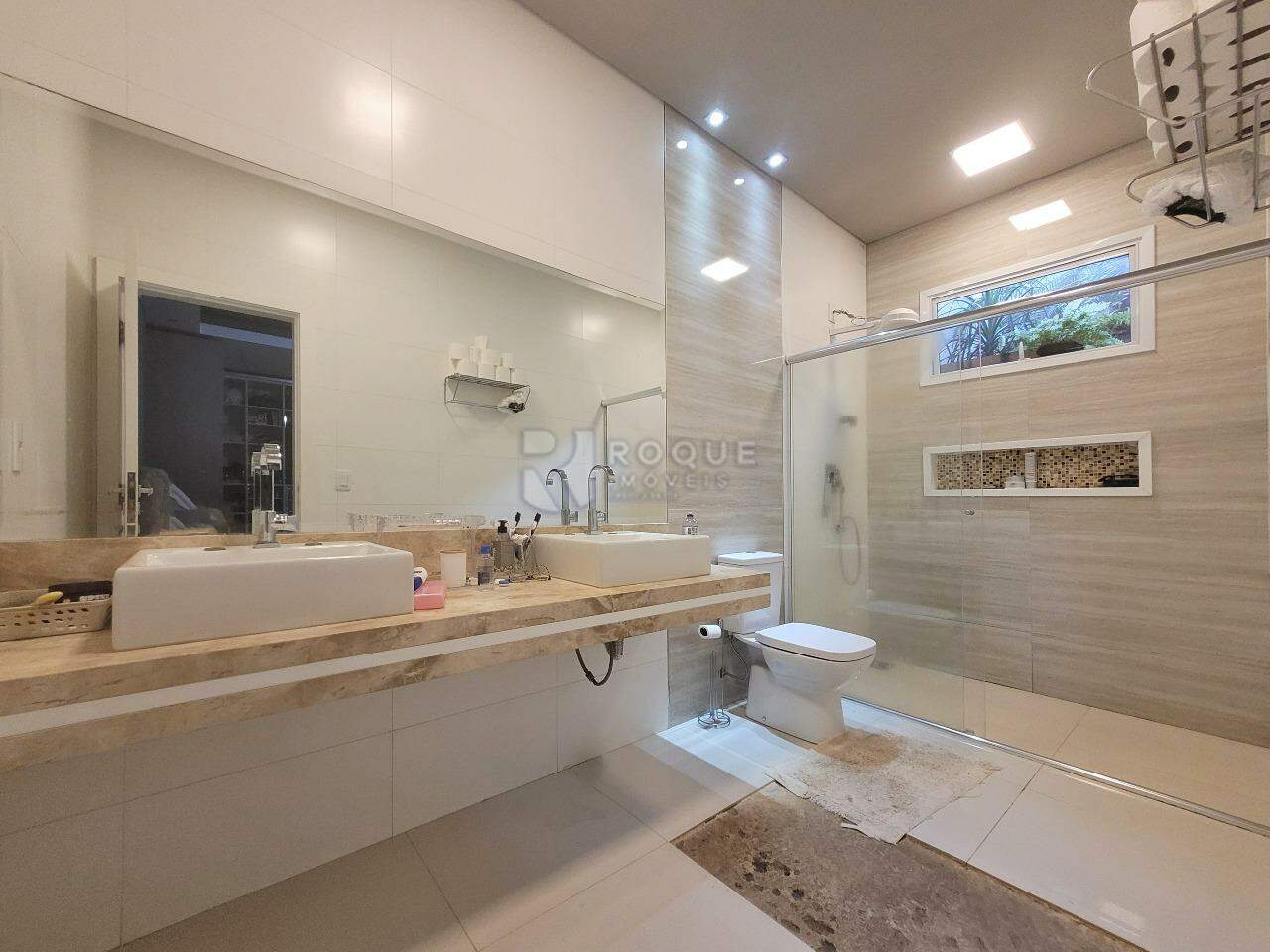 Casa Residencial à venda no bairro Jardim Campo Verde I: WC Suíte