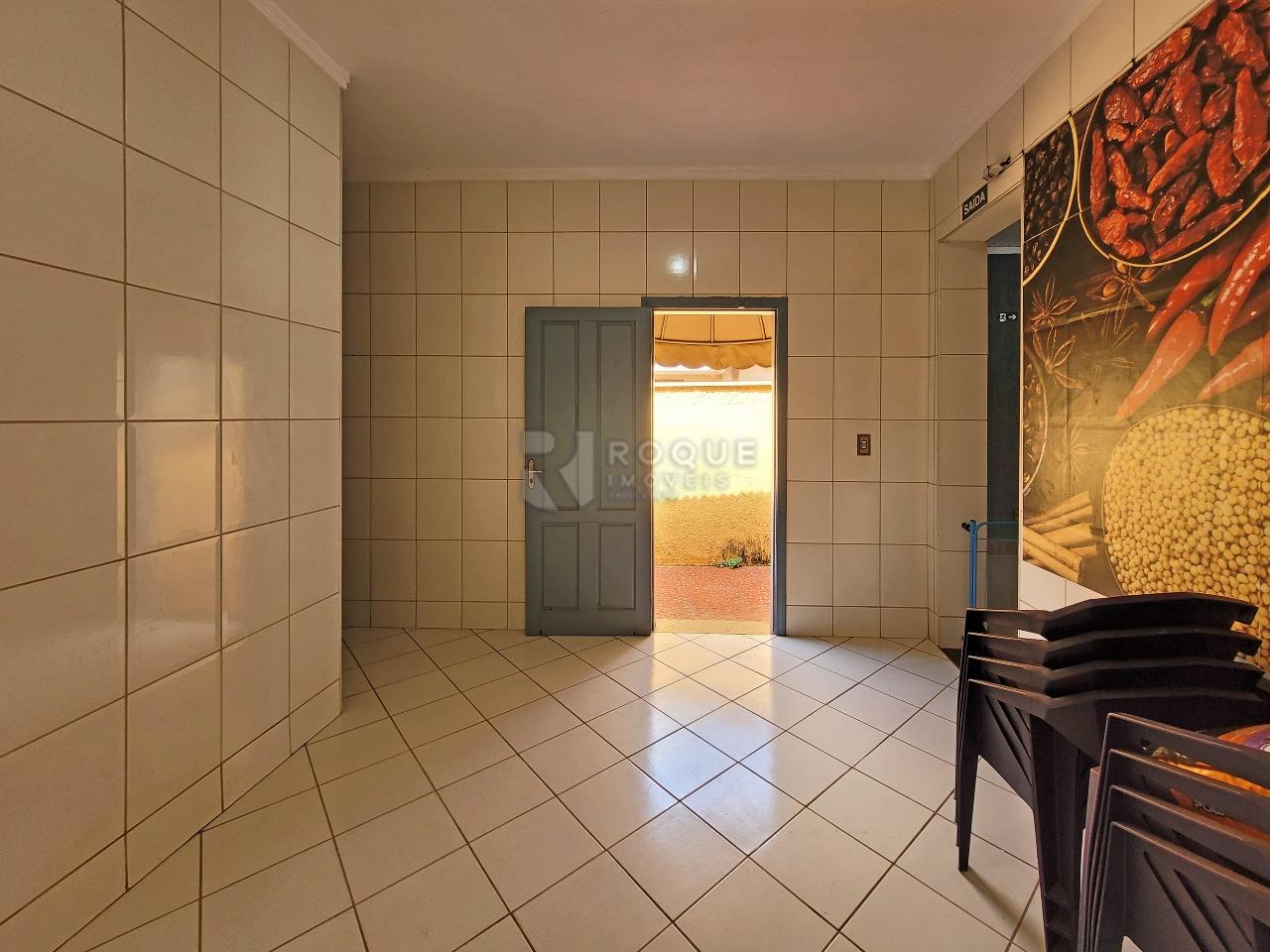 Casa Comercial à venda no bairro Centro: COZINHA