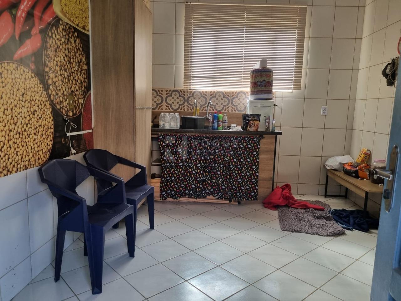 Casa Comercial à venda no bairro Centro: 