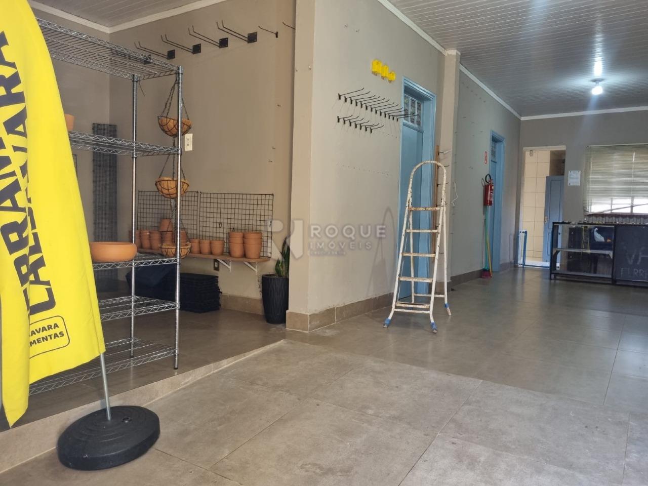 Casa Comercial à venda no bairro Centro: 