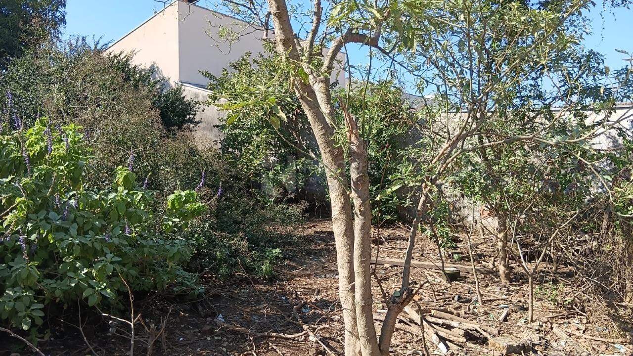 Terreno à venda no bairro Vila Camargo: 