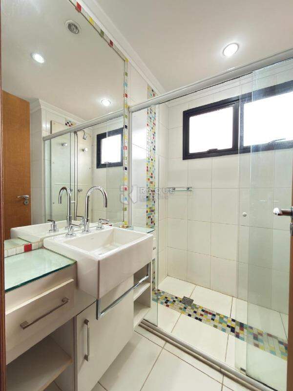 Apartamento para aluguel no bairro Centro: Wc Suíte 04