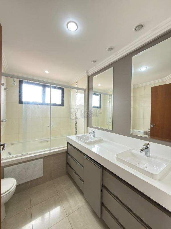 Apartamento para aluguel no bairro Centro: Wc Suíte 03
