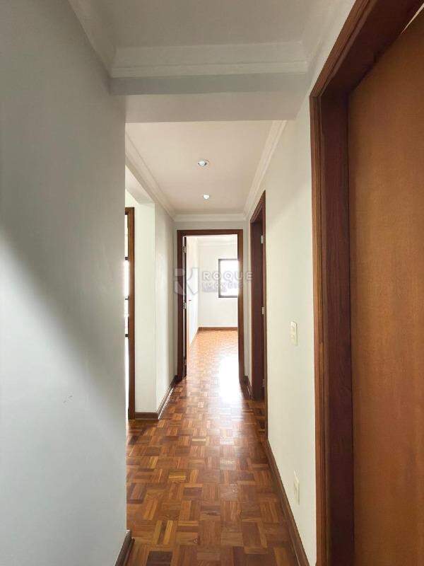 Apartamento para aluguel no bairro Centro: Hall