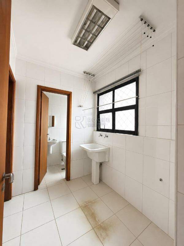 Apartamento para aluguel no bairro Centro: Área de serviço