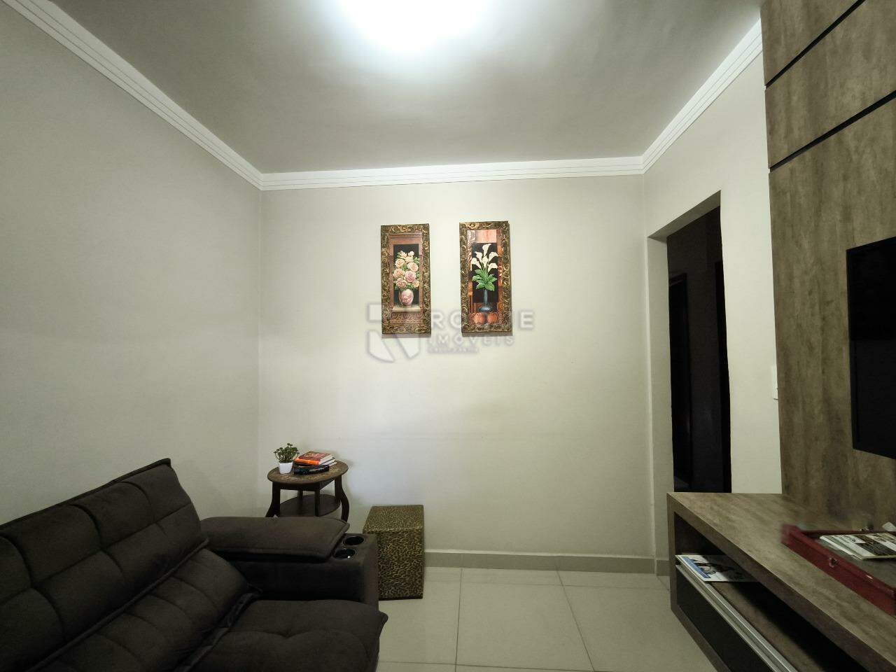 Casa Residencial à venda no bairro Jardim Ipanema: SALA DE ESTAR
