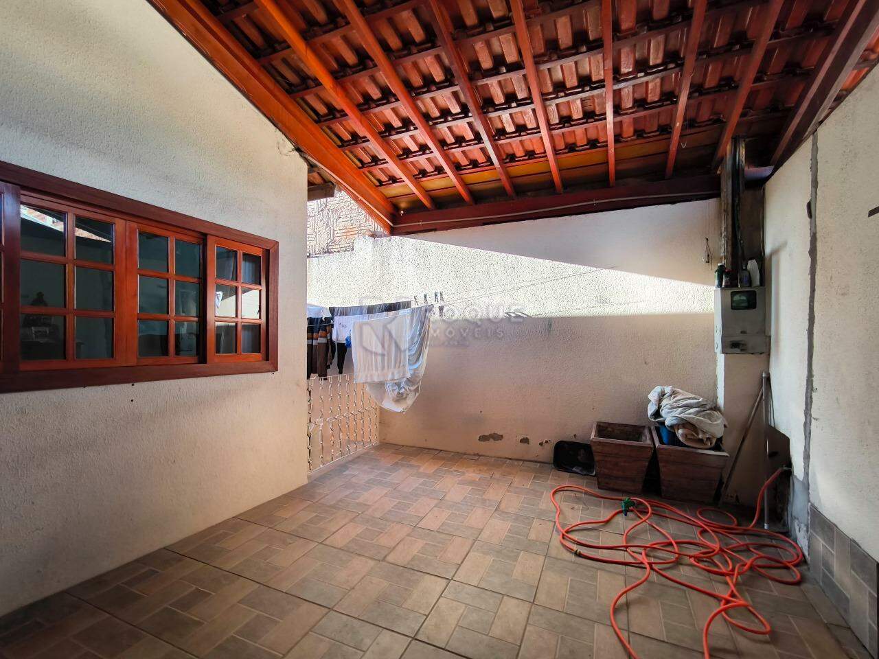 Casa Residencial à venda no bairro Jardim Ipanema: QUINTAL