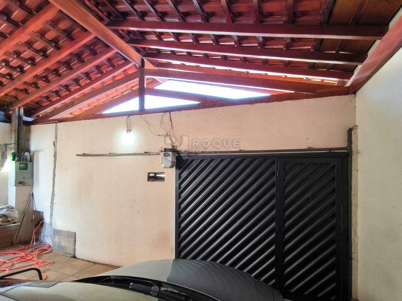 Casa Residencial à venda no bairro Jardim Ipanema: PORTÃO AUTOMÁTICO
