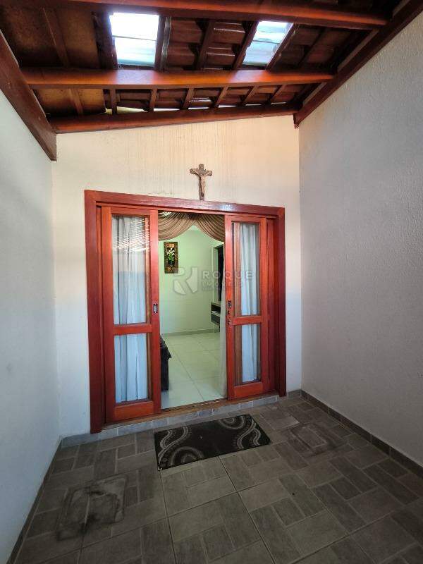 Casa Residencial à venda no bairro Jardim Ipanema: GARAGEM