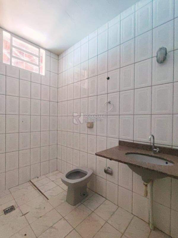 Chácara para aluguel no bairro Jardim Florença: WC suíte