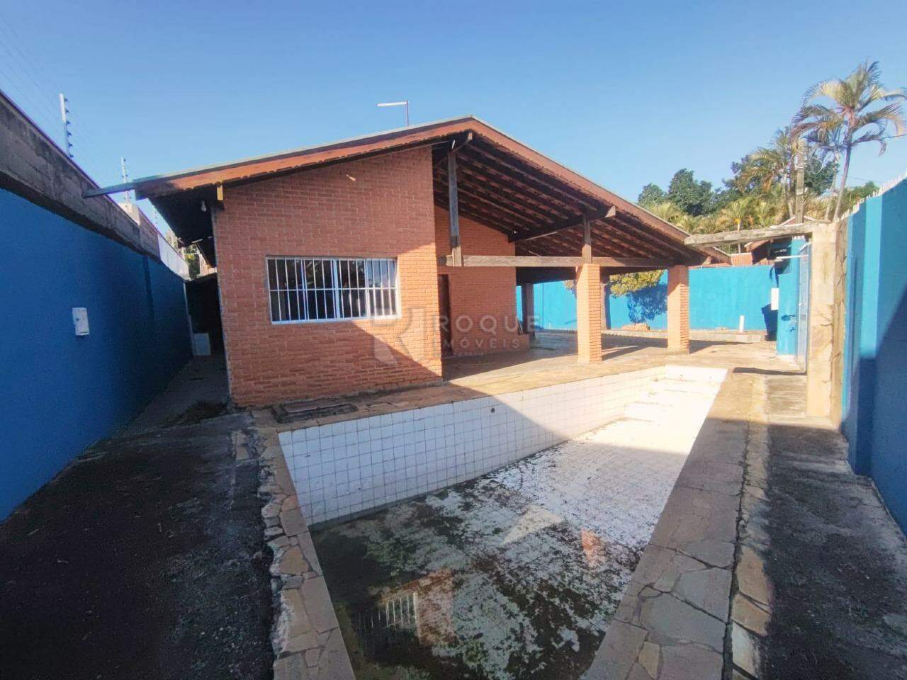 Chácara para aluguel no bairro Jardim Florença: Piscina