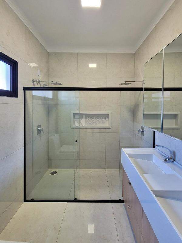 Casa em condomínio à venda no bairro Jardim Cidade Universitária II: Suíte Master