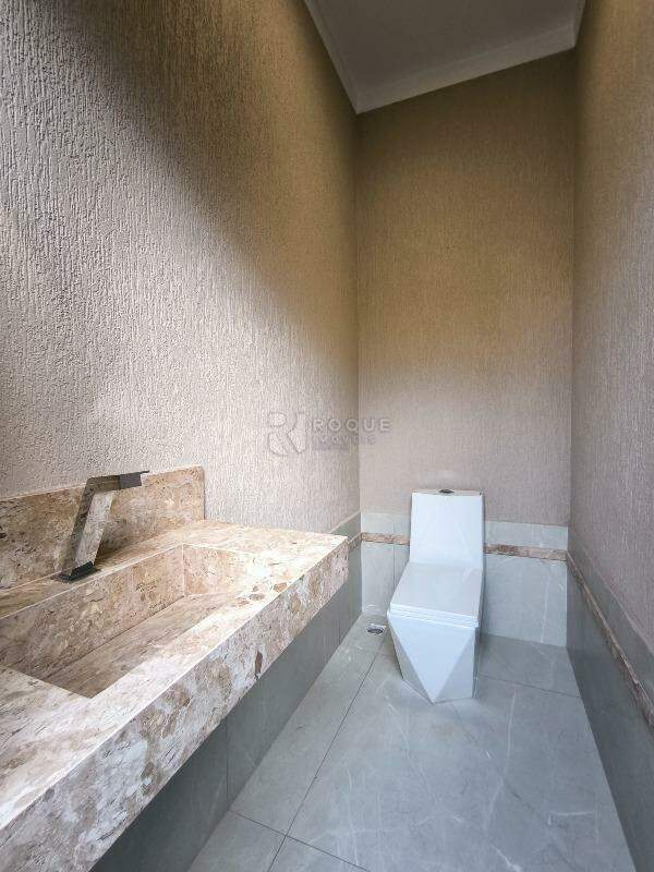 Casa em condomínio à venda no bairro Jardim Cidade Universitária II: BANHEIRO EXTERNO