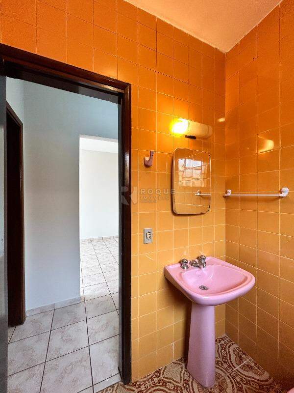 Casa Residencial para aluguel no bairro Jardim Paulista: WC social 