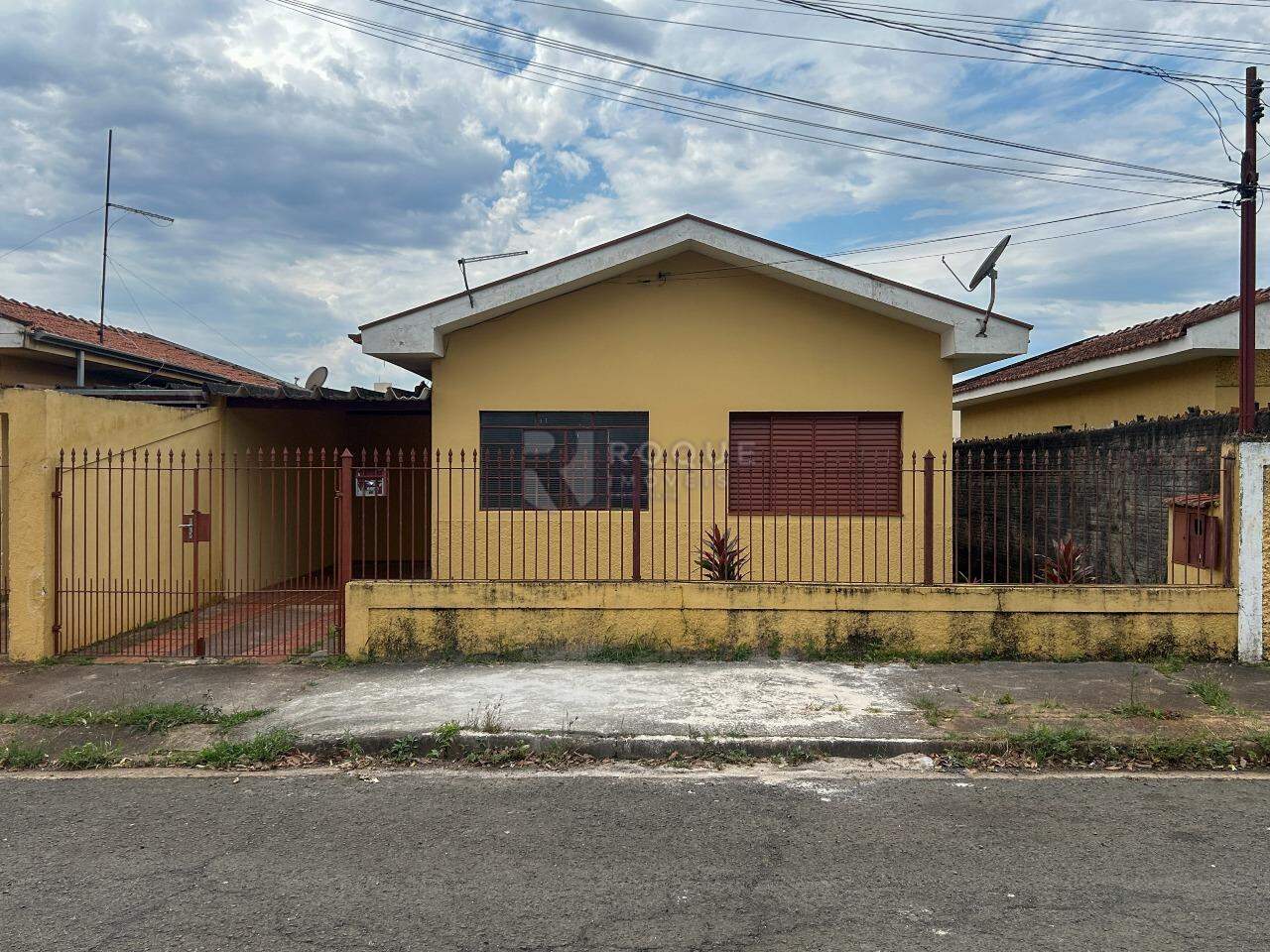 Casa Residencial para aluguel no bairro Jardim Paulista: Fachada 