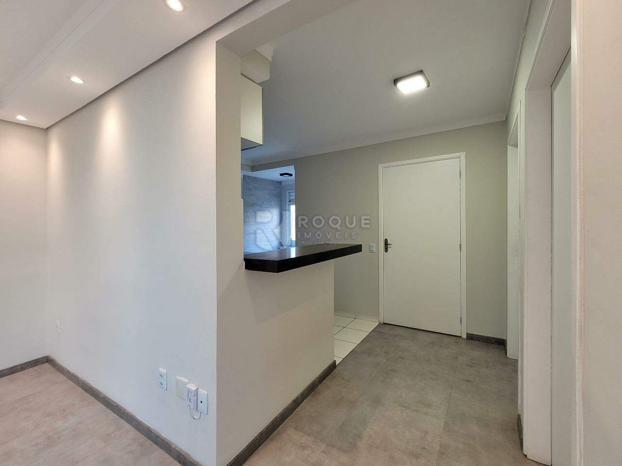 Apartamento à venda no bairro Residencial Jardins de Limeira: Sala