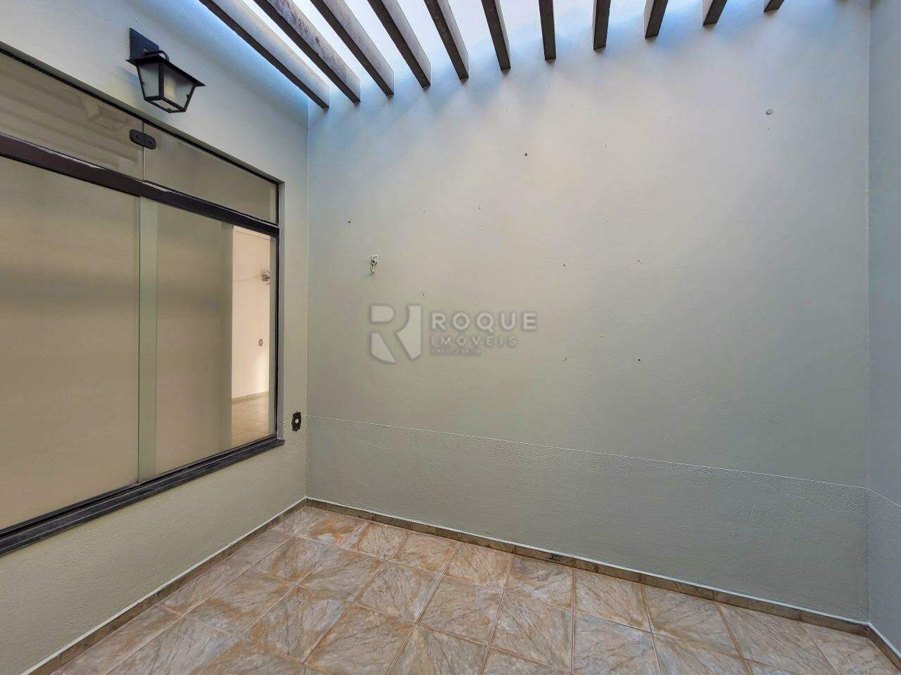 Casa Residencial à venda no bairro Jardim Boa Vista: Jardim de inverno - Suíte