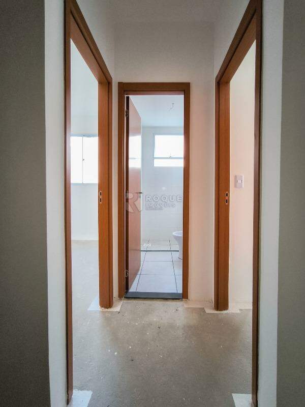 Apartamento à venda no bairro Jardim Campo Belo: ÁREA DE CIRCULAÇÃO