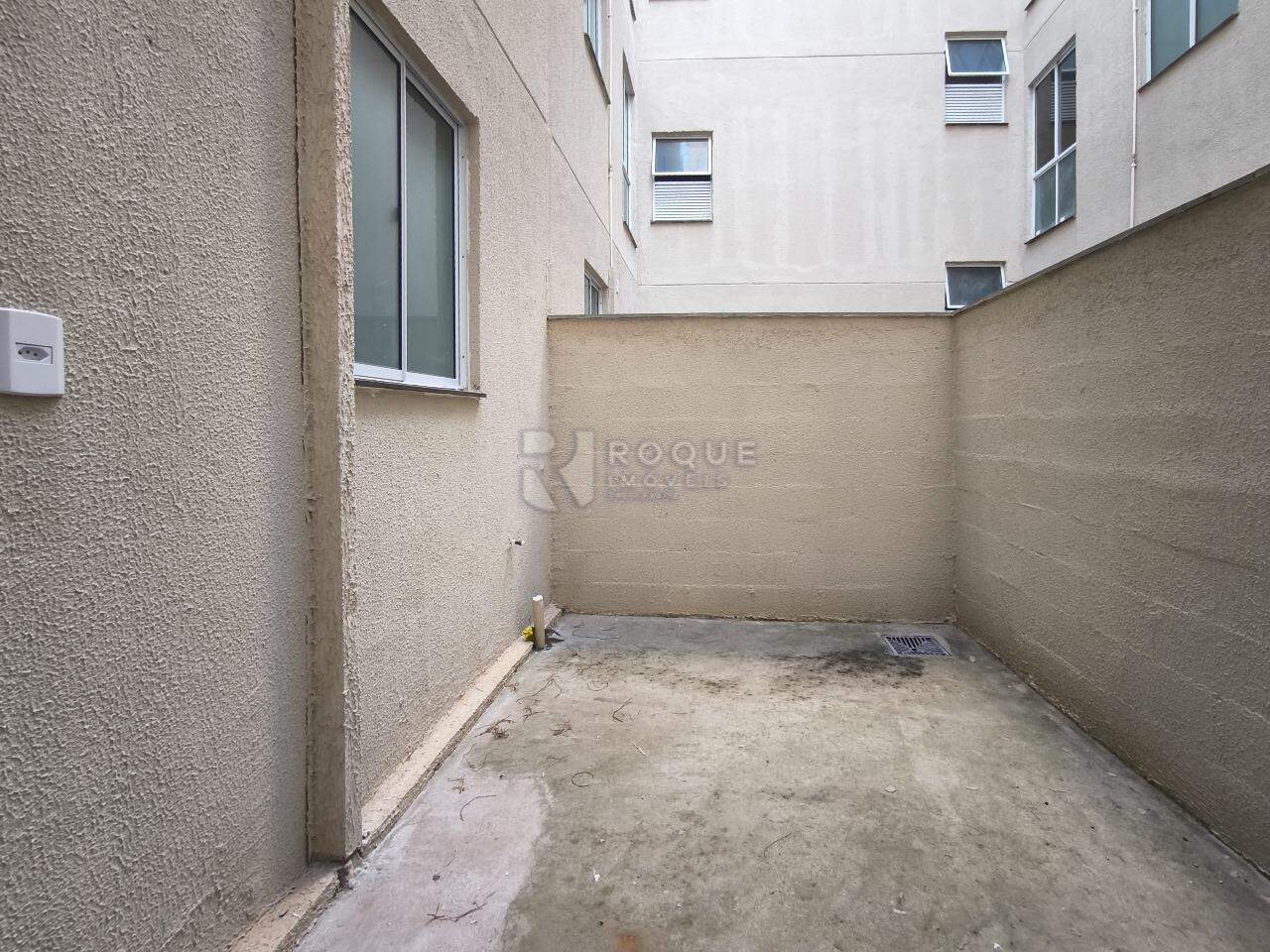 Apartamento à venda no bairro Jardim Campo Belo: QUINTAL