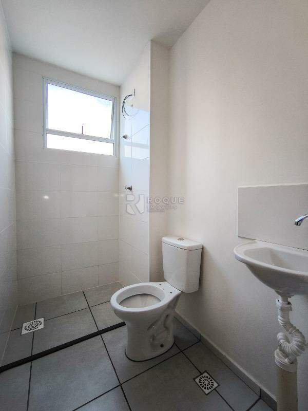 Apartamento à venda no bairro Jardim Campo Belo: BANHEIRO SOCIAL