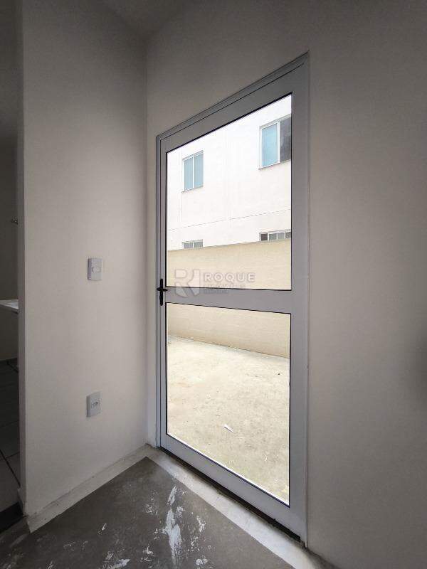 Apartamento à venda no bairro Jardim Campo Belo: QUINTAL