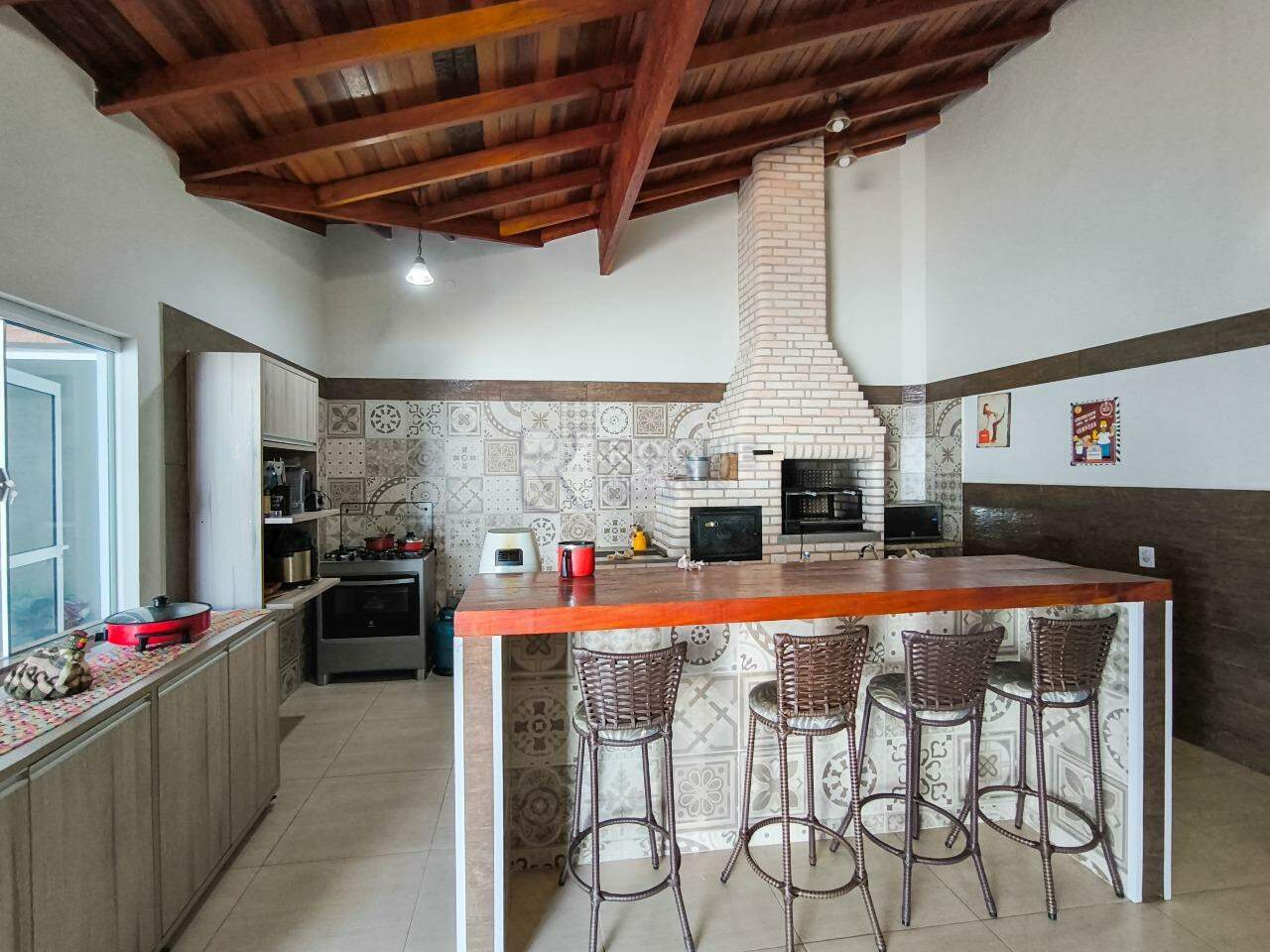 Casa em condomínio à venda no bairro Jardim Terras de Santa Elisa: ÁREA GOURMET