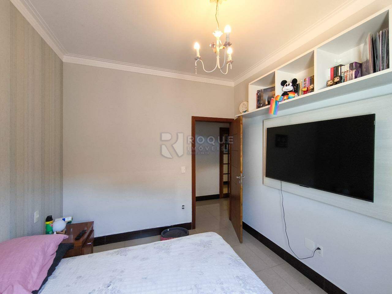 Casa em condomínio à venda no bairro Jardim Terras de Santa Elisa: DORMITÓRIO 1