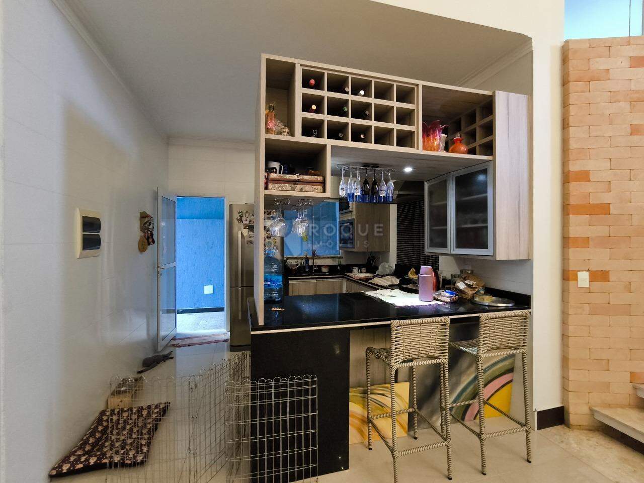 Casa em condomínio à venda no bairro Jardim Terras de Santa Elisa: COZINHA