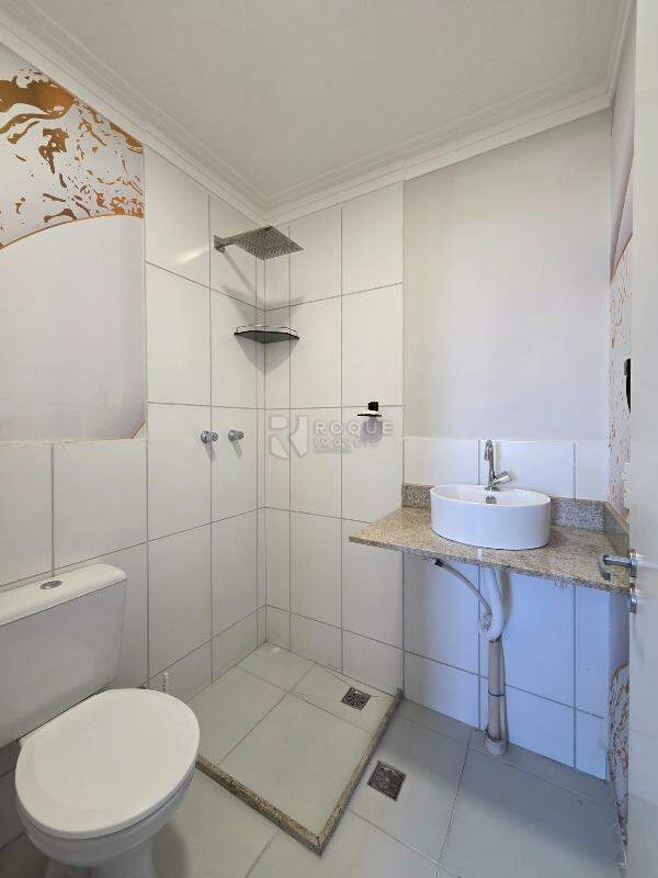 Apartamento para aluguel no bairro Vila Camargo: WC social