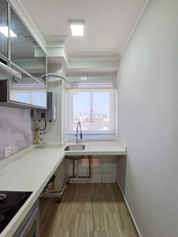Apartamento para aluguel no bairro Vila Camargo: Área de serviço