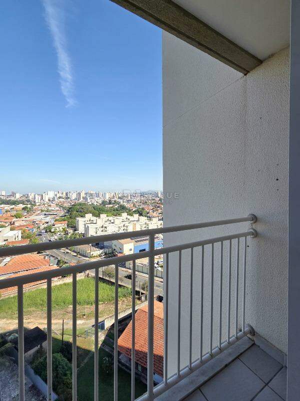 Apartamento para aluguel no bairro Vila Camargo: Sacada