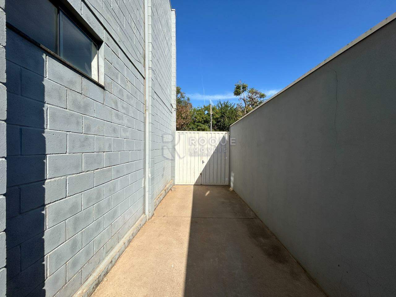 Barracão/Galpão para aluguel no bairro Jardim das Laranjeiras: Corredor