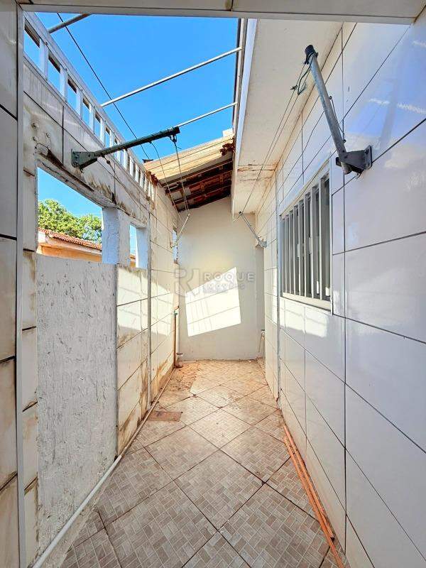 Casa Comercial para aluguel no bairro Vila Conceição: Quintal