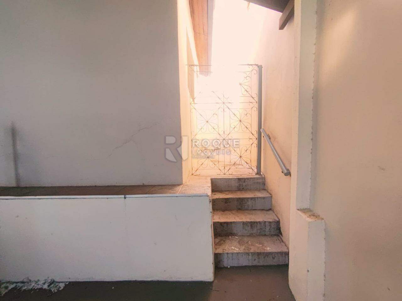 Casa Residencial para aluguel no bairro Jardim Nossa Senhora do Amparo: Quintal