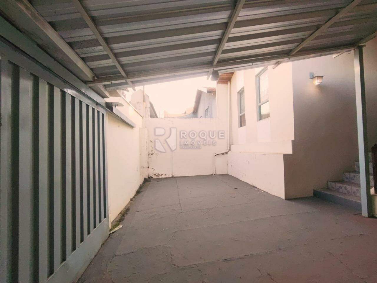 Casa Residencial para aluguel no bairro Jardim Nossa Senhora do Amparo: Garagem