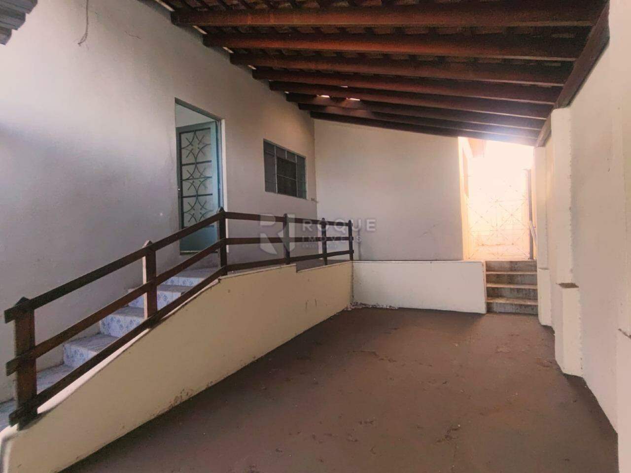 Casa Residencial para aluguel no bairro Jardim Nossa Senhora do Amparo: Garagem