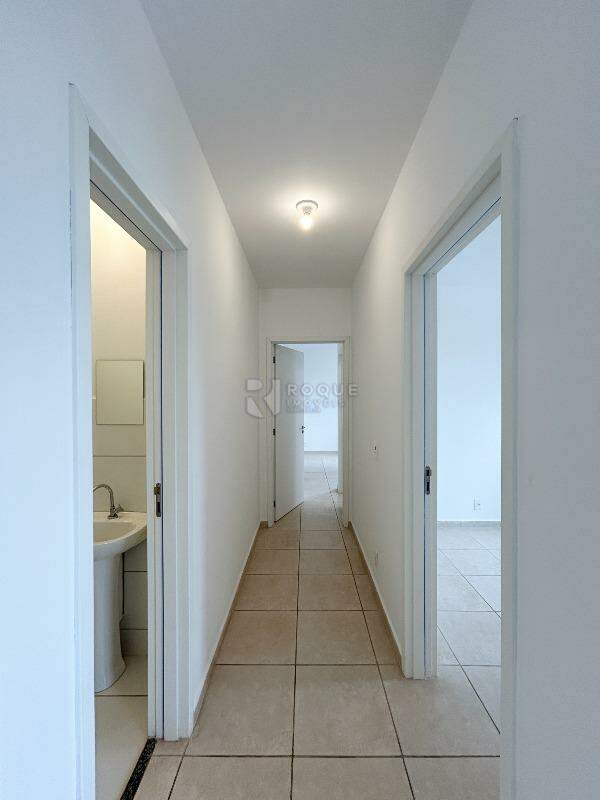 Apartamento para aluguel no bairro Jardim Residencial Roseira: Hall