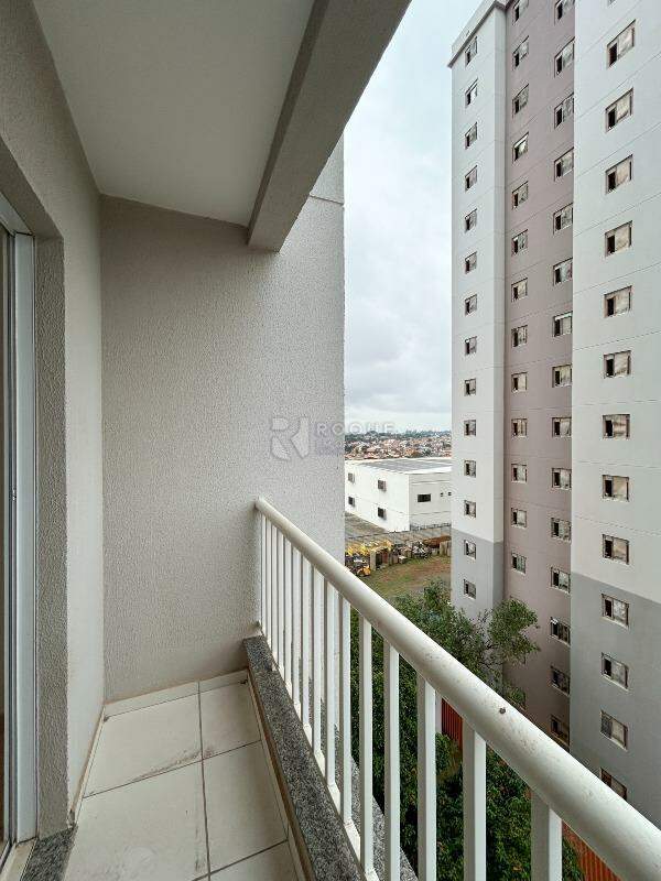 Apartamento para aluguel no bairro Jardim Residencial Roseira: Sacada 