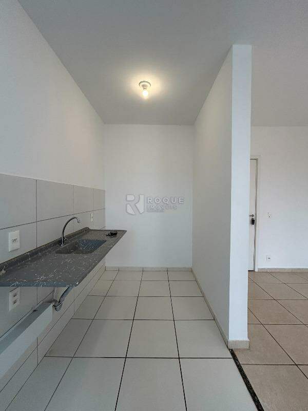 Apartamento para aluguel no bairro Jardim Residencial Roseira: Cozinha 