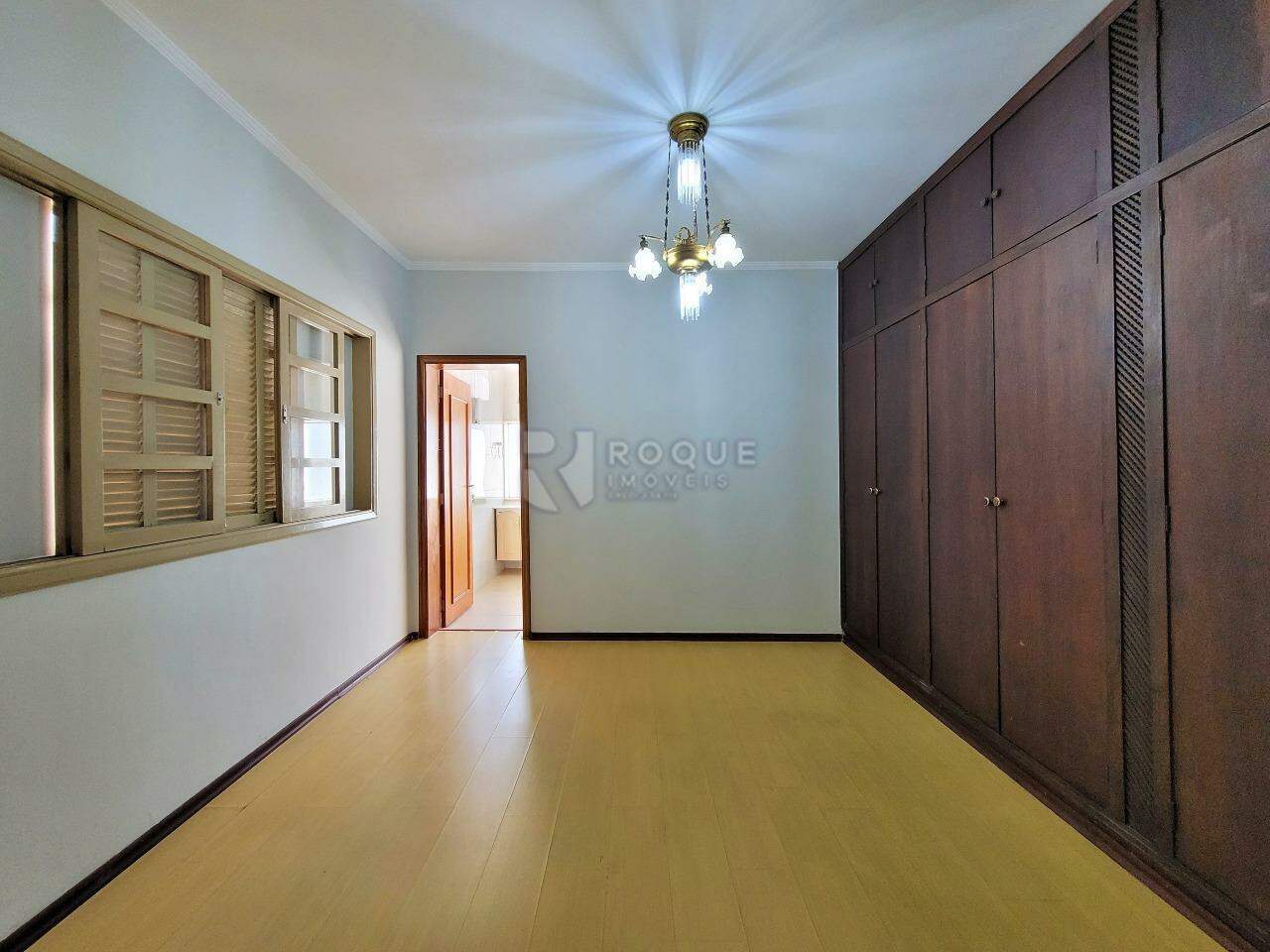 Casa Residencial à venda no bairro Jardim Montezuma: Suíte 1
